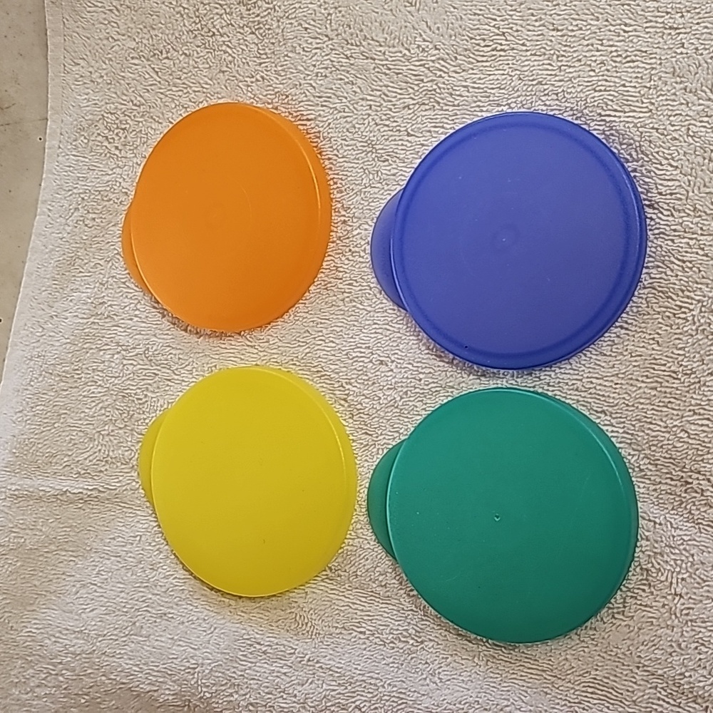 Tupperware Impressions cup lids